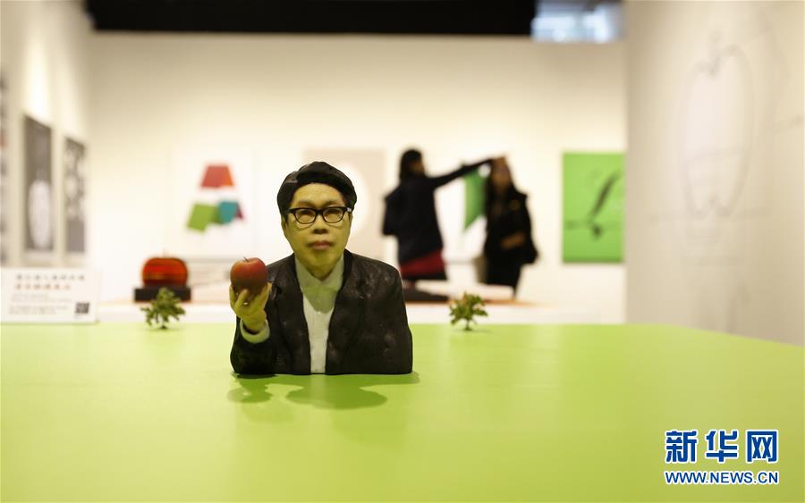 リンゴを物理と文化の側(cè)面から分析　上海で日本人デザイナーの展覧會(huì)開(kāi)催