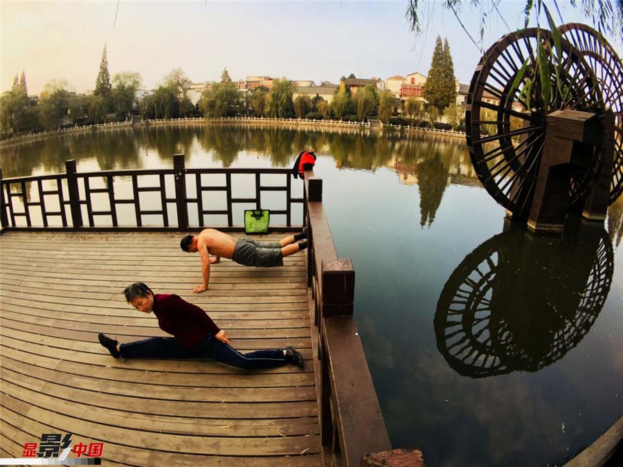 溫かみ溢れる昔ながらの古鎮(zhèn)　早朝の三河鎮(zhèn)　安徽省