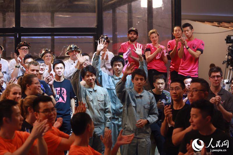 日本の高校チーム、中國のロボット格闘技大會に出場