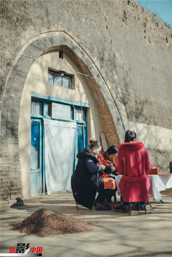 暮しの溫かみや幸福への願(yuàn)いあふれる慶陽(yáng)剪紙