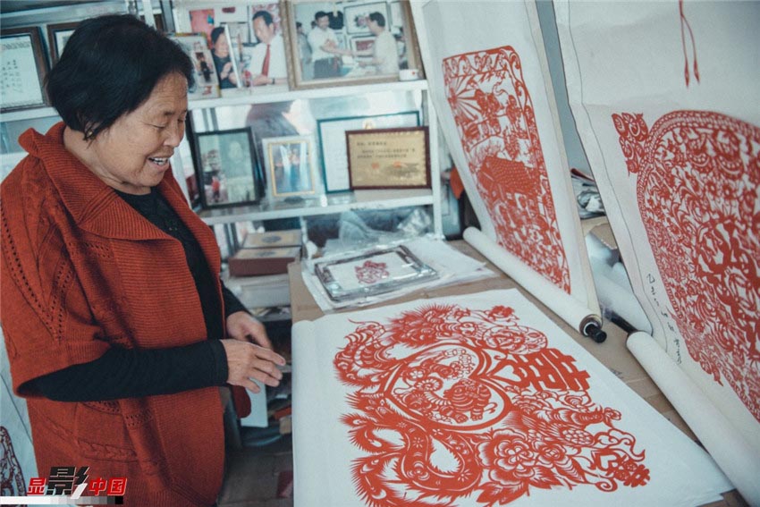 暮しの溫かみや幸福への願(yuàn)いあふれる慶陽(yáng)剪紙