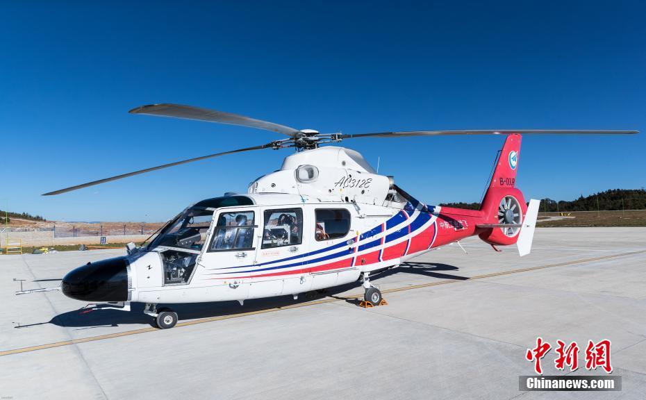 中國初の國産雙発軽量型民用ヘリコプター、高原でのテスト飛行に成功
