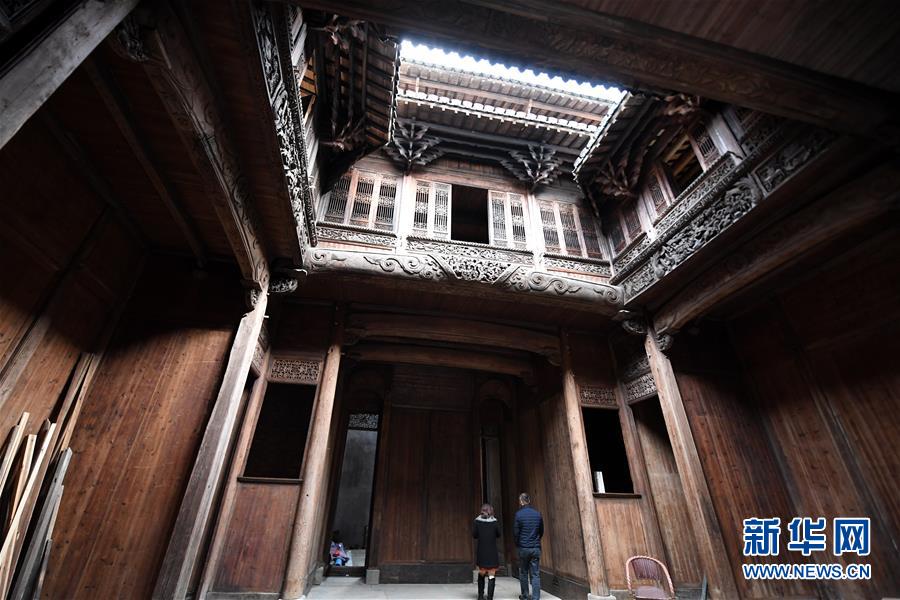 現(xiàn)在も殘る徽派建築　古民家が殘る「中國(guó)一美しい」村 江西