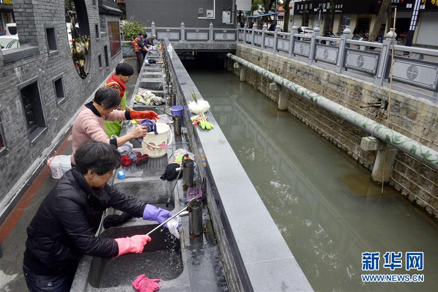 川の水質守る 浙江省のコミュニティで洗濯専用流し臺設置