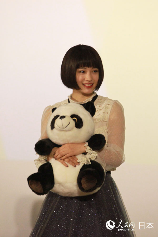 「2017日本映畫週間」開幕式に是枝裕和監(jiān)督、広瀬すずら出席　北京市