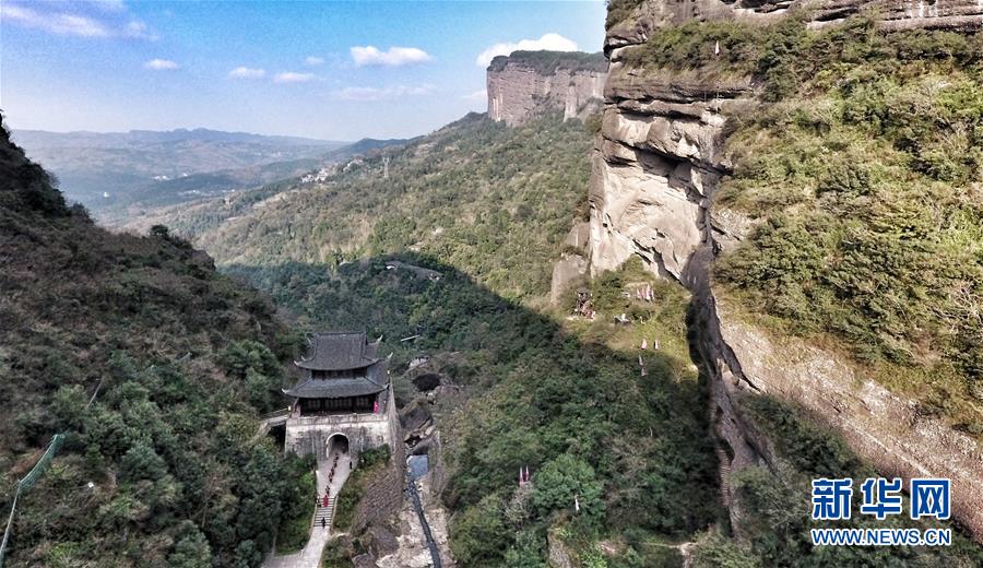 西安と成都を結(jié)ぶ西成高速鉄道がまもなく開(kāi)通 移動(dòng)がさらに便利に