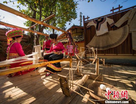 「太陽(yáng)に愛された場(chǎng)所」米易県の溫かい冬　四川省