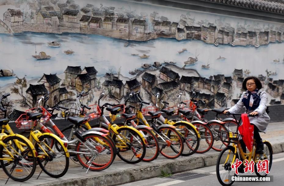 1950年代の錦江両岸の街並みを描いた「成都版清明上河図」が登場