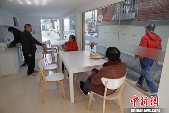 上海の団地內(nèi)に設(shè)けられたシェアリビング　