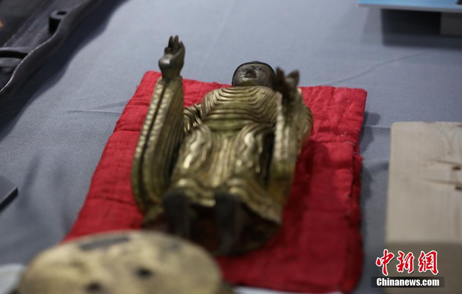 最先端の文化財保護機関　文化財のハイテク修復?保護を行う故宮文物醫(yī)院