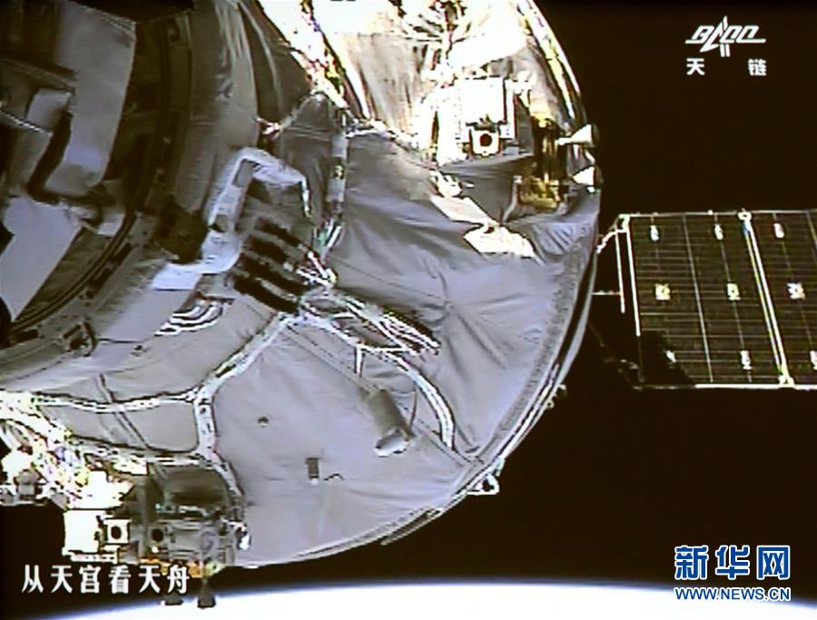 世界の最先端を見據(jù)え、科學(xué)技術(shù)強國を建設(shè)する中國