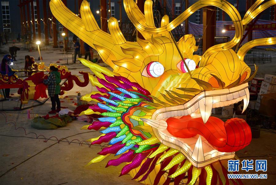 新年に向け、急ピッチで進む燈籠イベントの準備　湖北省