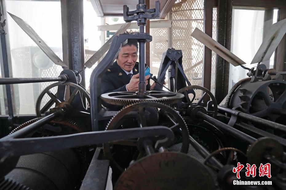 90年間にわたり時を刻み続けるアジア一高い時計臺、上海の海関大樓