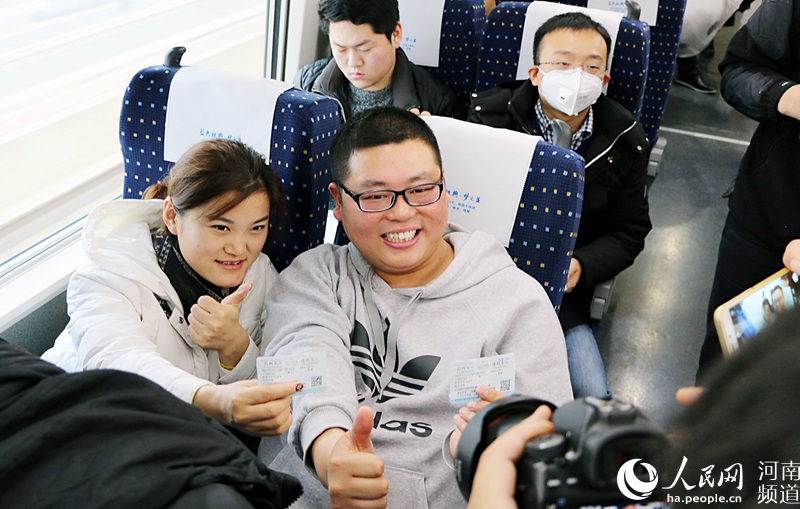 鄭州-成都間の高速鉄道が開通　運(yùn)行時(shí)間が約5時(shí)間に短縮