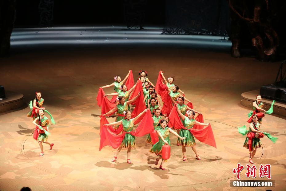 雲(yún)南省で2017全國(guó)広場(chǎng)ダンス大會(huì)決勝戦