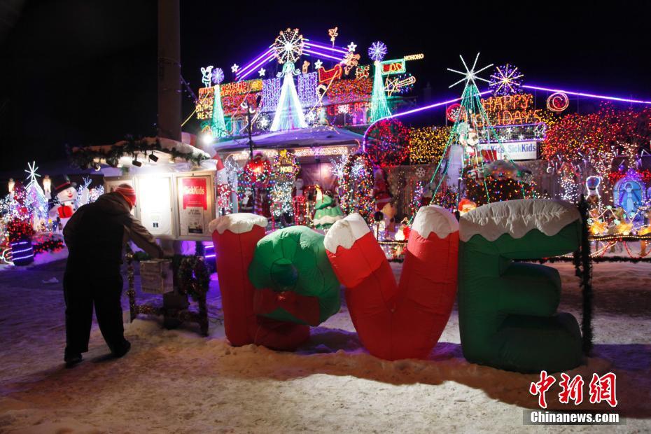 18年続くある一家の慈善活動　寄付を募る新年のイルミネーション　カナダ