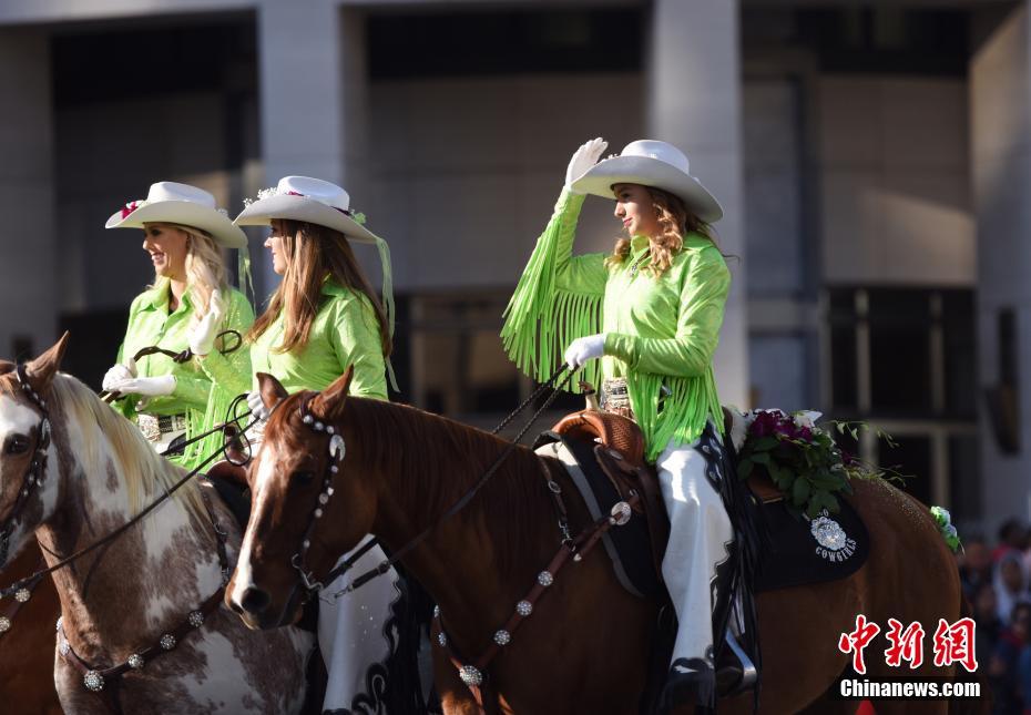 第129回米國(guó)ローズ?パレードに中國(guó)要素あふれるローズカー登場(chǎng)　米國(guó)