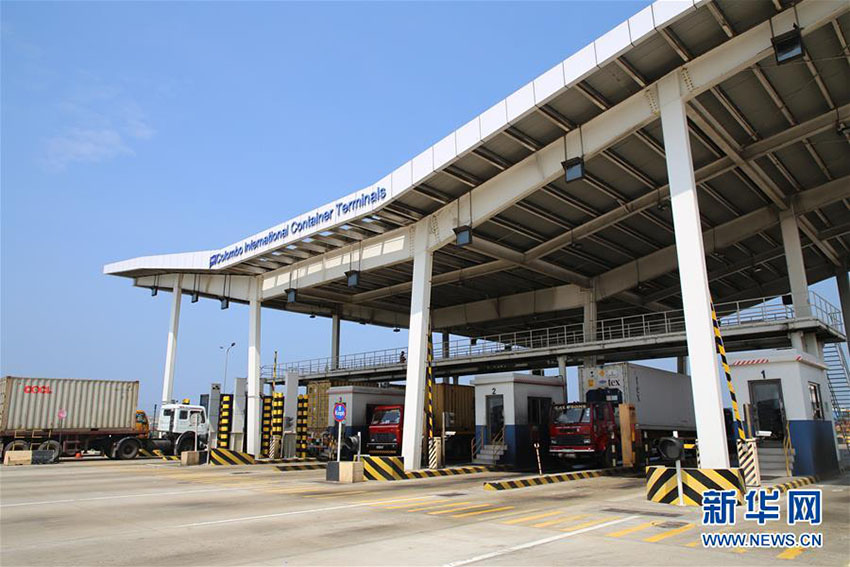 コロンボ南港國際コンテナ港を訪問　スリランカ