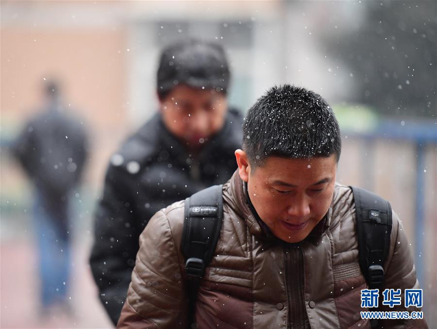 中國各地で今年の初雪を観測