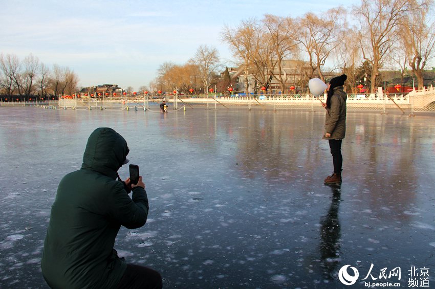什剎海の天然スケートリンク、正式営業(yè)スタート　北京市