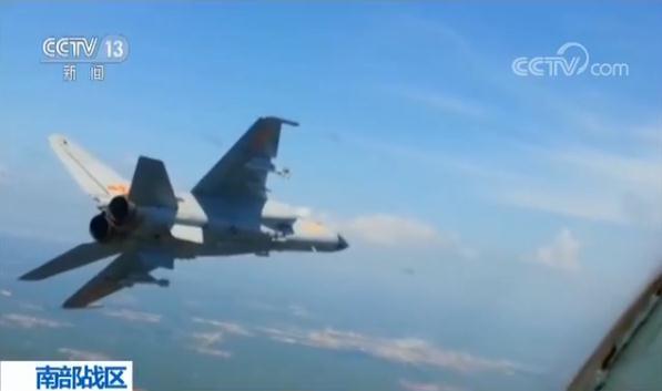 中國南部戦區(qū)空軍航空兵が新年初の実戦的訓練