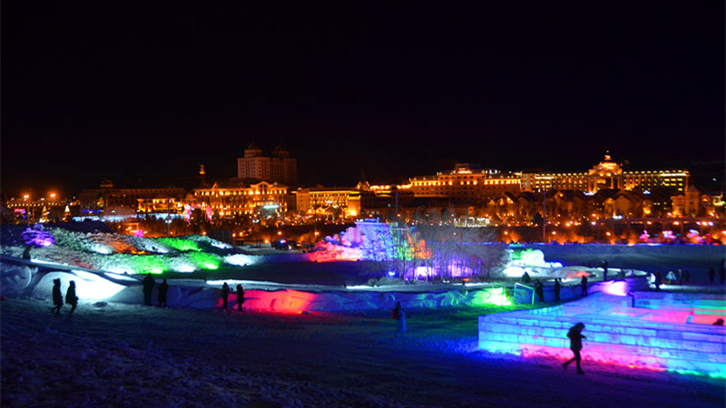 中國(guó)?阿爾山國(guó)際雪まつり2017の開(kāi)幕式が開(kāi)催