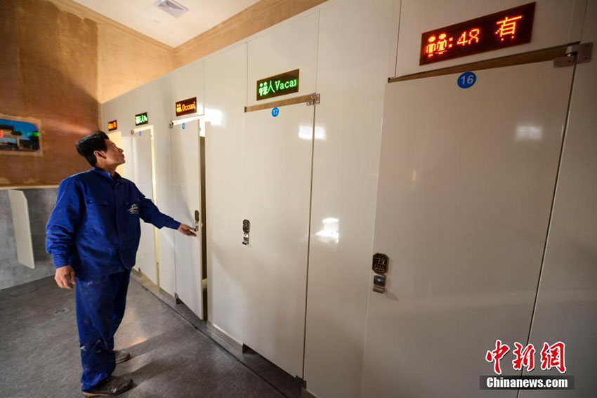 長沙市初のスマートトイレは「顔スキャン」でトイレットペーパーゲット！