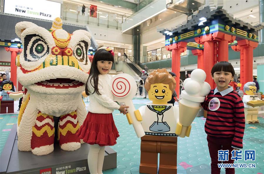 春節(jié)と伝統(tǒng)的な邸宅をテーマにしたレゴブロックの大型作品登場(chǎng) 香港地區(qū)