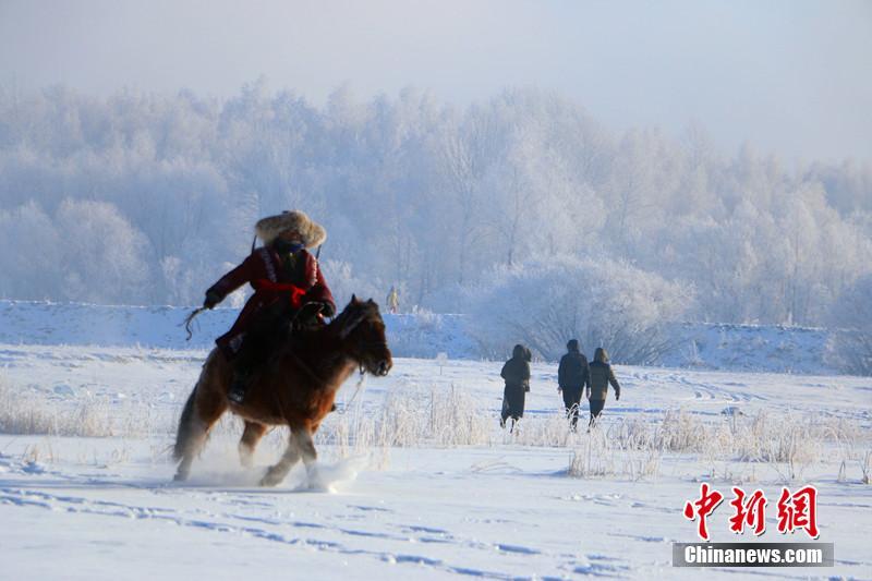 一面の銀世界！樹氷で有名な新疆の沖乎爾鎮(zhèn)