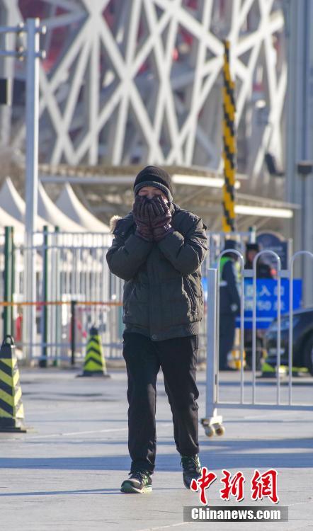 最高気溫はマイナス5度！北京で今年の冬一番の寒さを記録