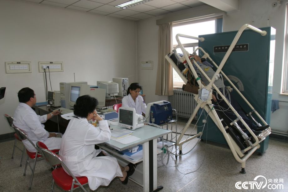 中國(guó)人宇宙飛行士が経験するスパルタ訓(xùn)練の秘密に迫る