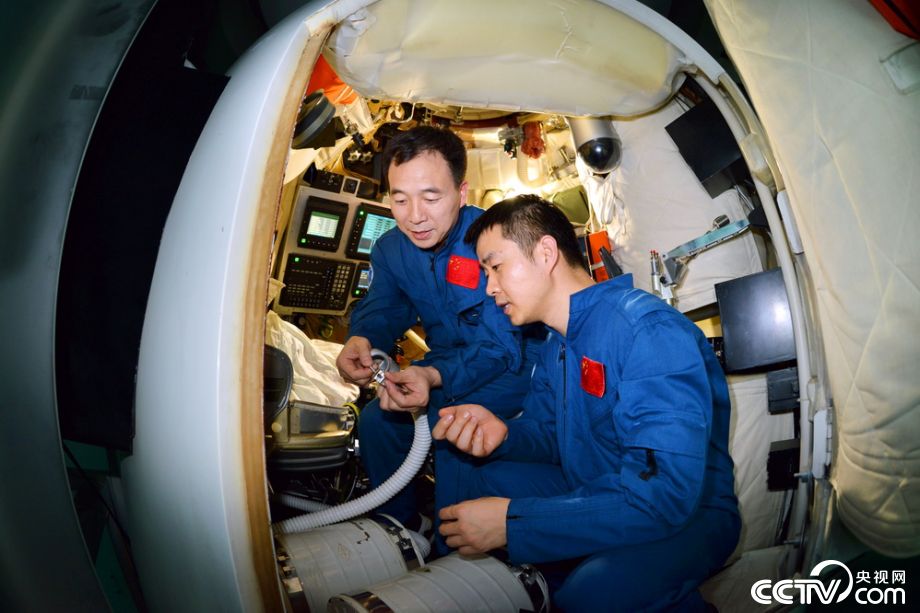 中國(guó)人宇宙飛行士が経験するスパルタ訓(xùn)練の秘密に迫る