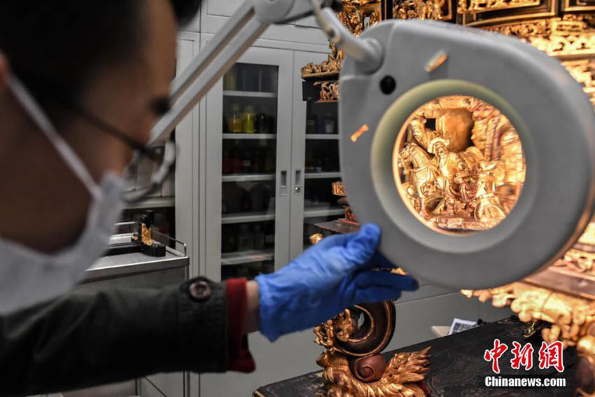 「輝きをもう一度」文化財修復(fù)作業(yè)に參加する95後の學(xué)生たち