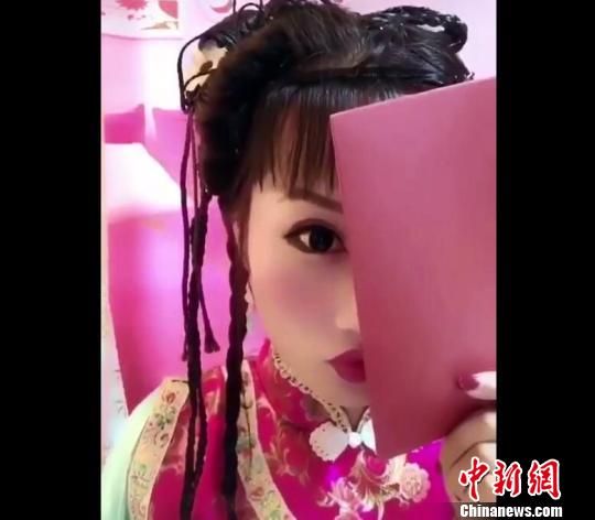 有名人200人を真似た「物まねメイク」がネット上で話題に