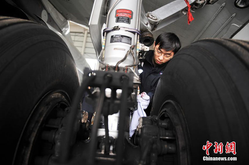 航空會(huì)社、春運(yùn)に向けて旅客機(jī)を全面點(diǎn)検へ