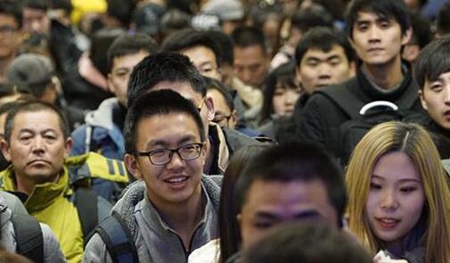 春節(jié)迫り、鉄道で春運(yùn)ピークを迎える