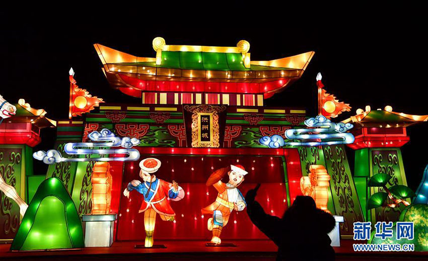 河南省の五竜山で伝統(tǒng)文化溢れる新年祝う民俗大廟會