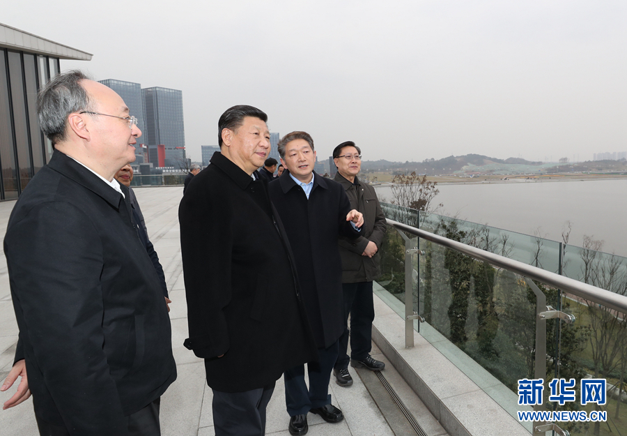 習(xí)近平総書記が春節(jié)前に四川省の各民族幹部や一般の人々と対面