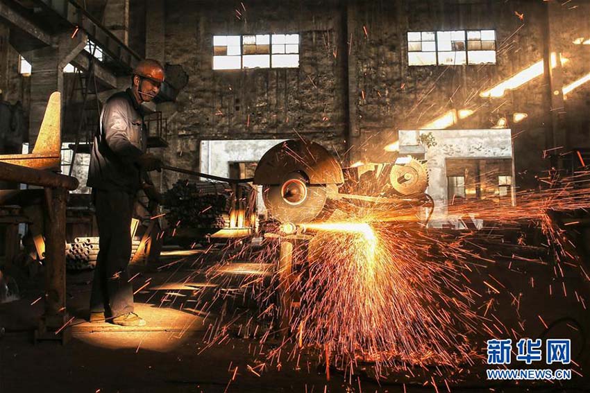 春節(jié)連休明け、各地で仕事初め