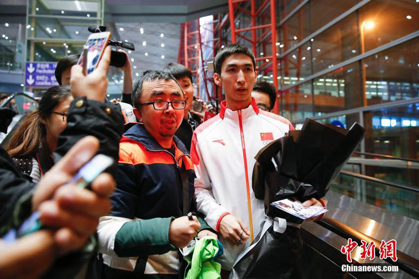 スピードスケート?ショートトラックの選手たちが北京に凱旋