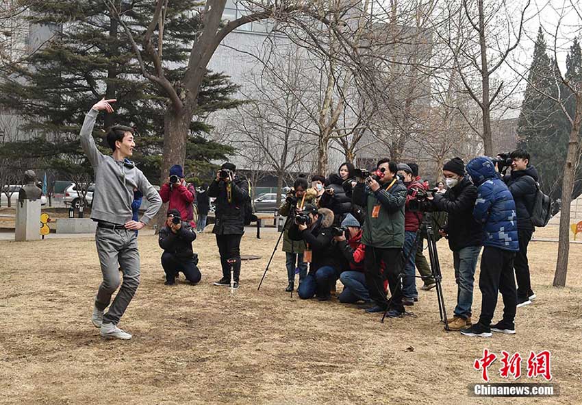 美男美女の競(jìng)演、北京電影學(xué)院の2018年度蕓術(shù)入試スタート