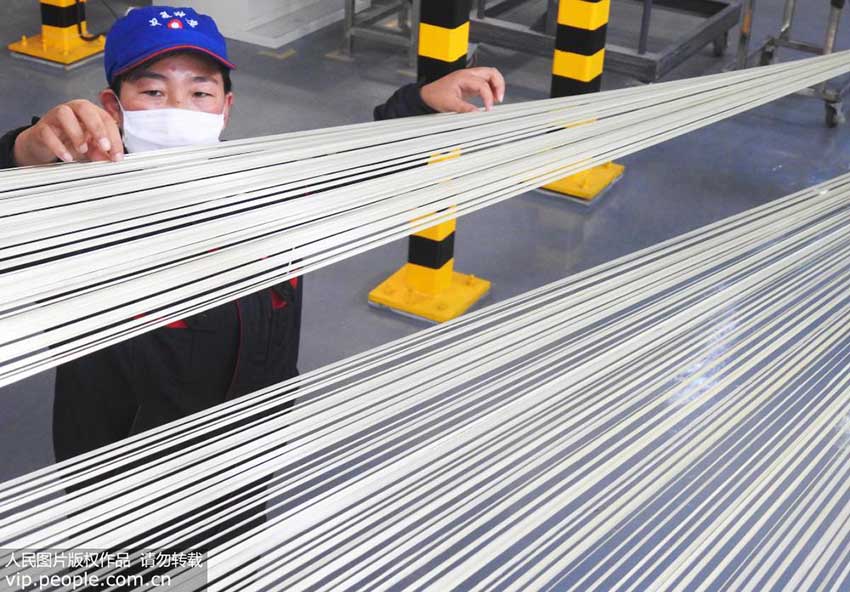 中國が自主研究開発したT1000炭素繊維生産ラインが生産開始