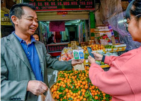 微信の月間アクティブユーザー數(shù)が10億人の大臺突破