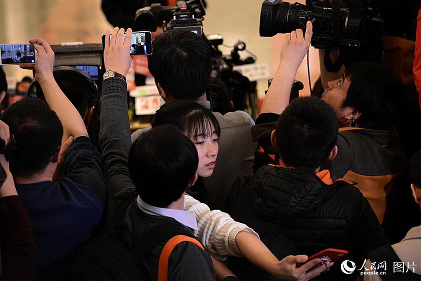 2018年全國両會(huì)を取材する女性記者たち