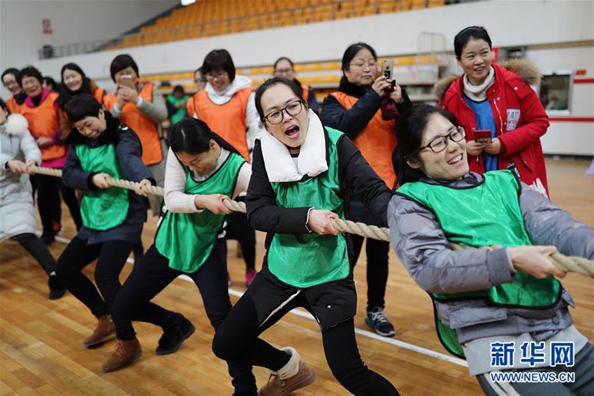 中國各地で運動を楽しみながら「三八婦女節(jié)」を祝う女性たち