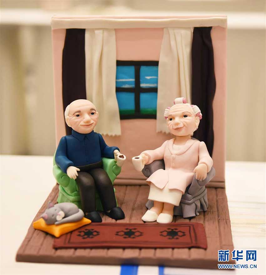 ケーキで作り出したアートの世界、トルコでケーキ?フェスティバル開催