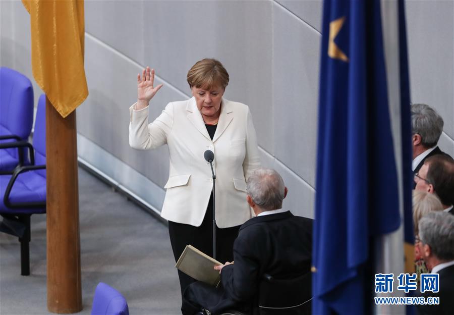 習(xí)近平主席がメルケル獨(dú)首相の再選に祝電