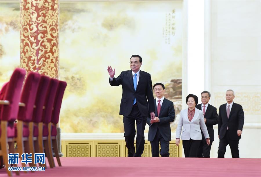 ＜李克強(qiáng)総理記者會(huì)見(jiàn)＞中日関係改善には雰囲気だけでなく先見(jiàn)性と揺るぎなさが必要