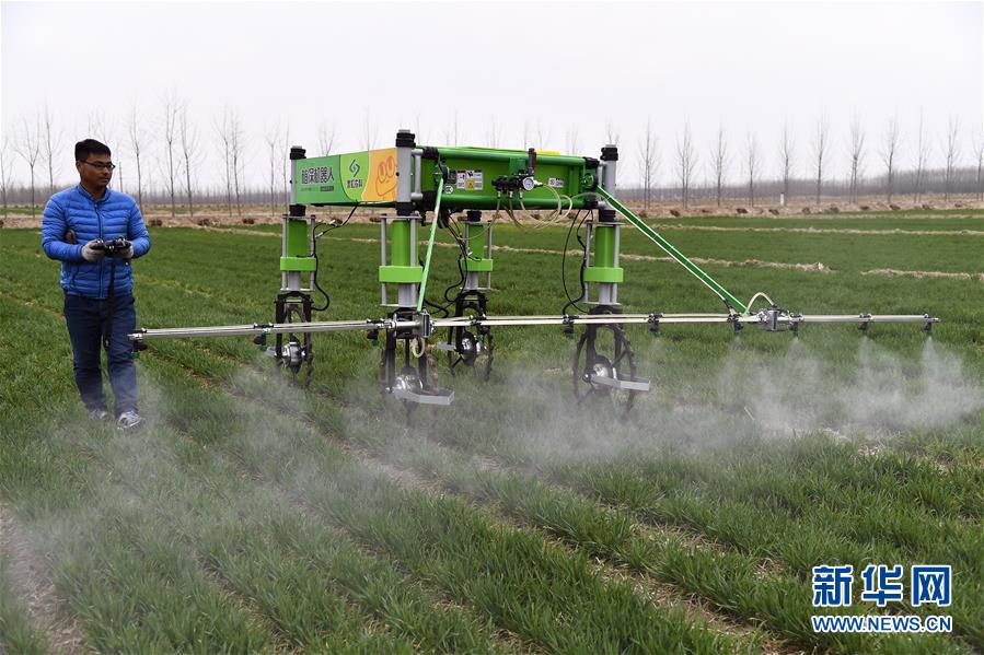 新型農(nóng)機(jī)が春の農(nóng)作業(yè)で大活躍