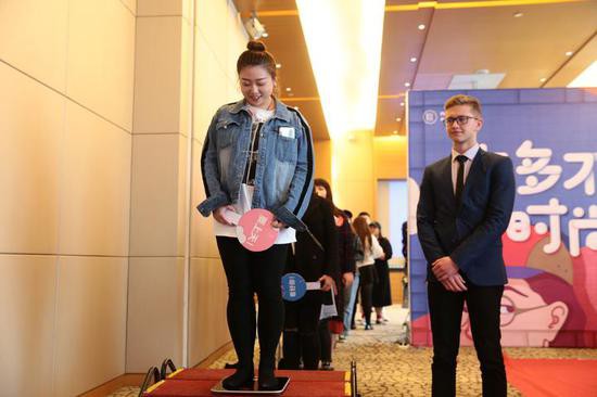 中國、ネットショップが年俸100萬元でぽっちゃりモデル募集